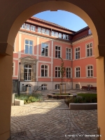 Hofseite des des nun komplett sanierten Bauamtes in der Badenstraße Hofseite des des nun komplett sanierten Bauamtes in der Badenstraße