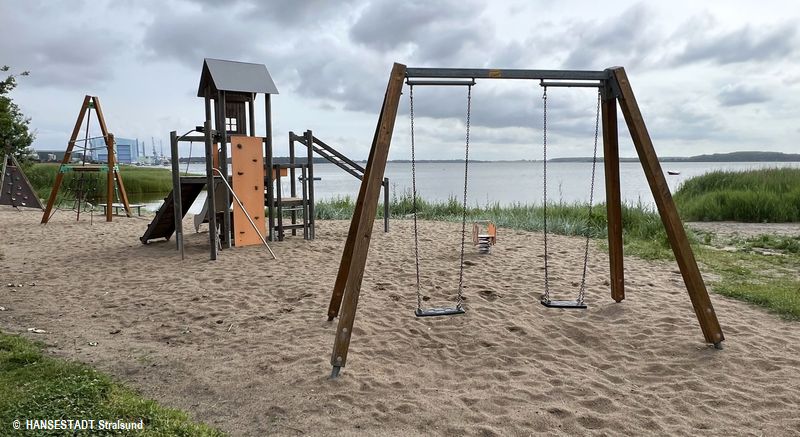 Der Spielplatz Selliner Weg komplett